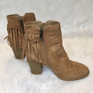 Cathy Jean | Suede Fringed Booties